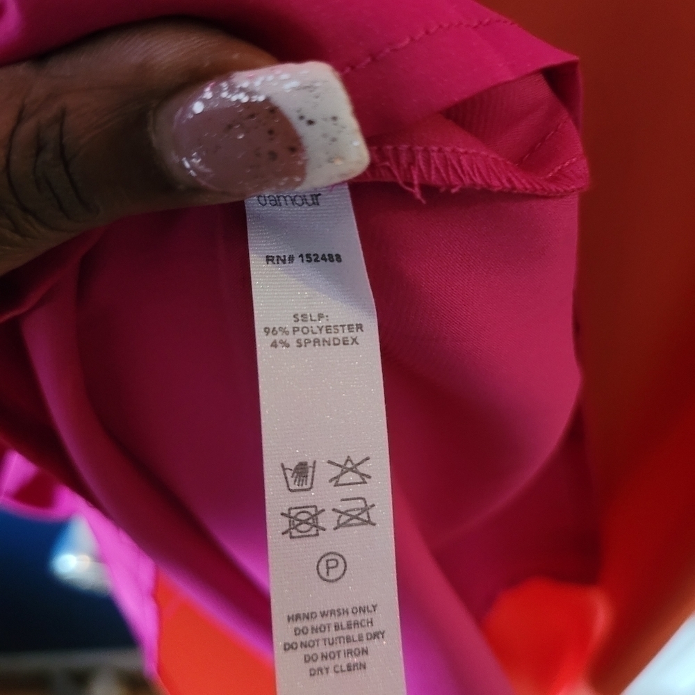 COLORBLOCK twist front dress 🤪 👌 ✨️ - Picture 5 of 10